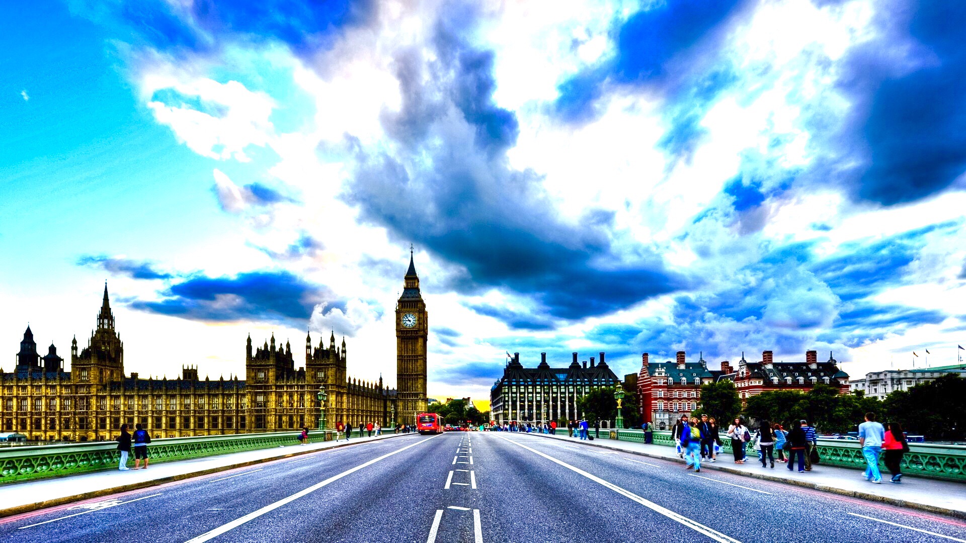London Theme » lockscreen for iPhone